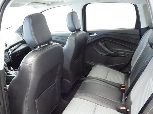 Used 2019 Ford Escape Titanium AWD/4WD image 21