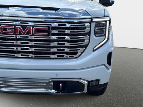New 2026 GMC Sierra 1500 Denali w/ Technology Package AWD/4WD image 9