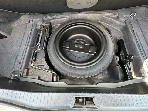Used 2004 Lexus LS 430 w/ Premium Pkg RWD image 65