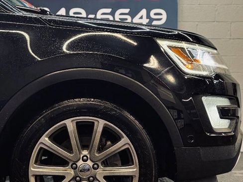 Used 2017 Ford Explorer Limited w/ Equipment Group 303A image 8