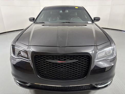 Used 2021 Chrysler 300 S image 3