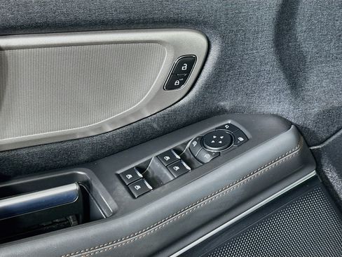 Used 2025 Ford Expedition Active AWD/4WD image 15