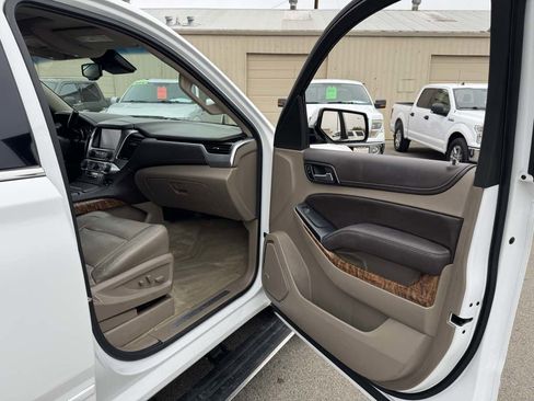 Used 2015 Chevrolet Tahoe LTZ image 17