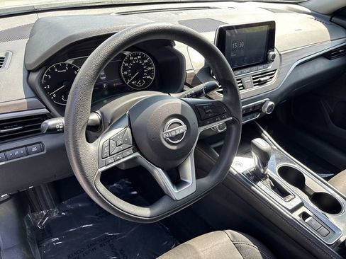 Certified 2023 Nissan Altima 2.5 SV AWD/4WD image 11