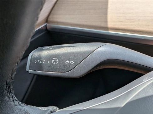 Used 2021 Tesla Model 3 Standard Range Plus RWD image 18