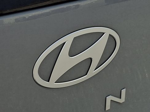 Certified 2024 Hyundai Kona SEL AWD/4WD image 29