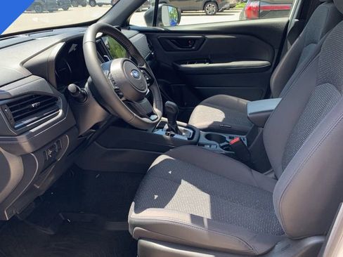 Certified 2025 Subaru Forester Premium AWD/4WD image 3