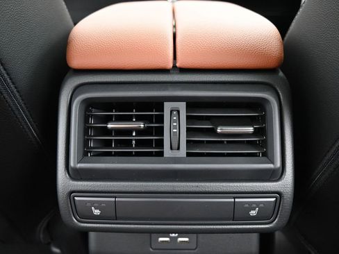 Used 2024 MAZDA CX-50 2.5 Turbo w/ Premium Plus Pkg image 16