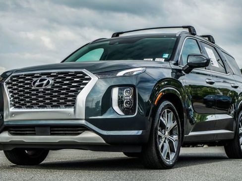 Used 2022 Hyundai Palisade Limited w/ Winter Package FWD image 8