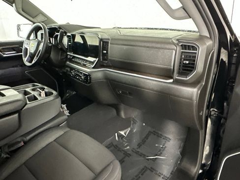 Used 2026 Chevrolet Silverado 1500 LT AWD/4WD image 34