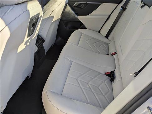 Used 2025 BMW i5 xDrive40 w/ Premium Package image 20