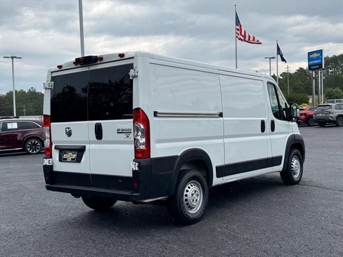 Used 2025 RAM ProMaster 2500 w/ U-Haul Equipment Group FWD image 3