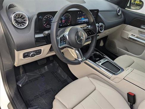 Used 2026 Mercedes-Benz GLA 250 image 10