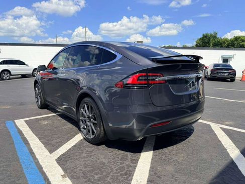 Used 2019 Tesla Model X 100D AWD/4WD image 5