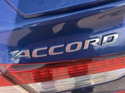 Used 2019 Honda Accord Sport image 10