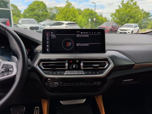 Used 2022 BMW X4 xDrive30i AWD/4WD image 24