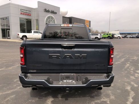 New 2026 RAM 1500 4x4 Crew Cab image 18
