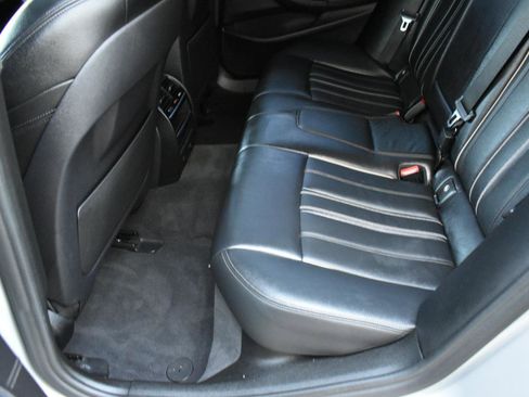 Used 2019 BMW 530i xDrive w/ Convenience Package AWD/4WD image 26