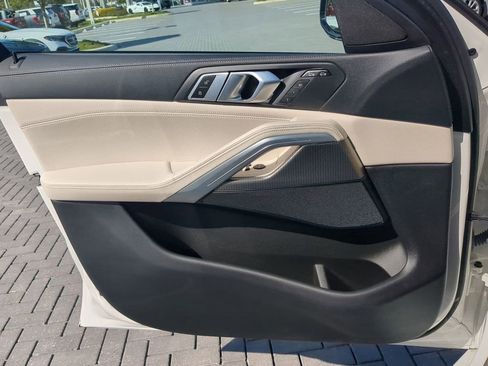 Used 2021 BMW X6 xDrive40i w/ M Sport Package image 32