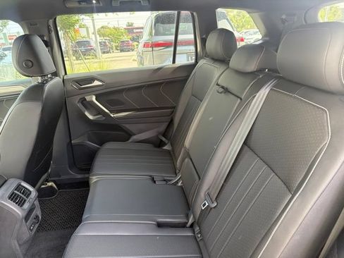 Used 2023 Volkswagen Tiguan SE R-Line FWD image 15