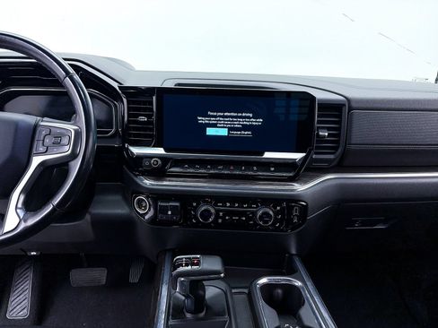Used 2023 Chevrolet Silverado 1500 LTZ w/ Technology Package AWD/4WD image 9