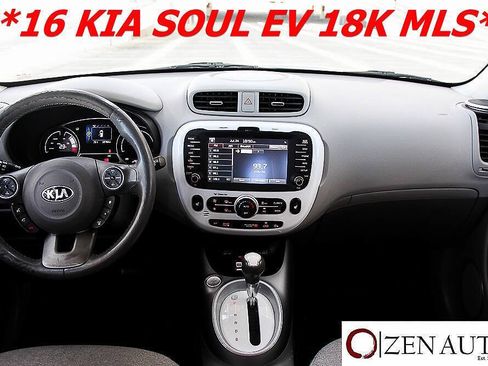 Used 2016 Kia Soul EV FWD image 14