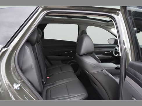 New 2026 Hyundai Tucson Limited FWD image 14