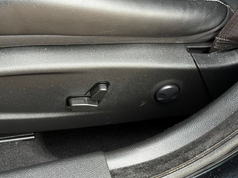 Used 2022 Chrysler 300 S RWD image 28