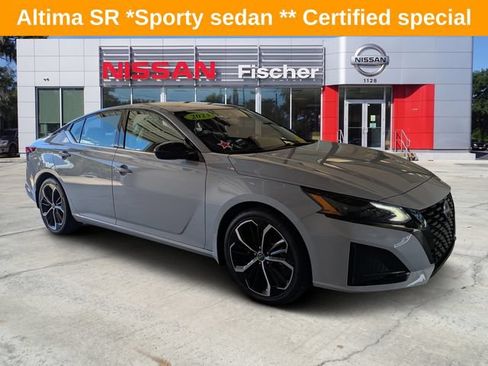 Certified 2023 Nissan Altima 2.5 SR FWD image 1