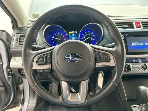 Used 2017 Subaru Outback 2.5i Premium AWD/4WD image 8