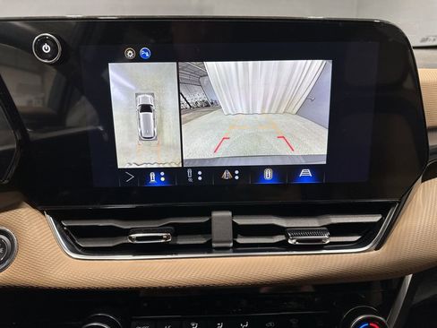 Used 2026 Chevrolet Equinox ACTIV w/ Convenience Package III AWD/4WD image 10