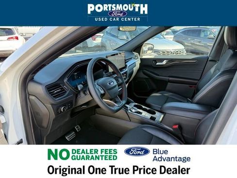 Used 2023 Ford Escape ST-Line Select w/ Tech Pack #2 image 5