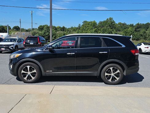 Used 2017 Kia Sorento EX AWD/4WD image 4