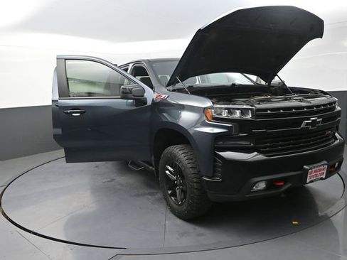 Used 2019 Chevrolet Silverado 1500 LT Trail Boss image 14