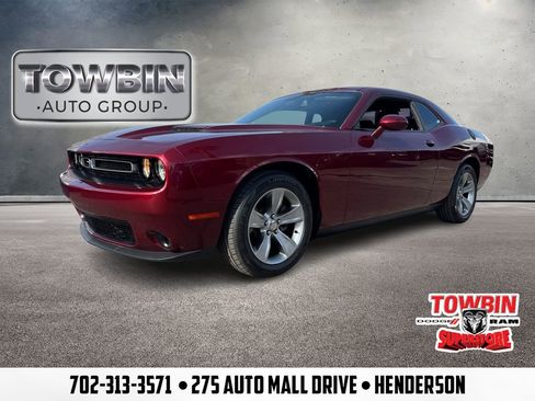 Used 2019 Dodge Challenger SXT RWD image 1