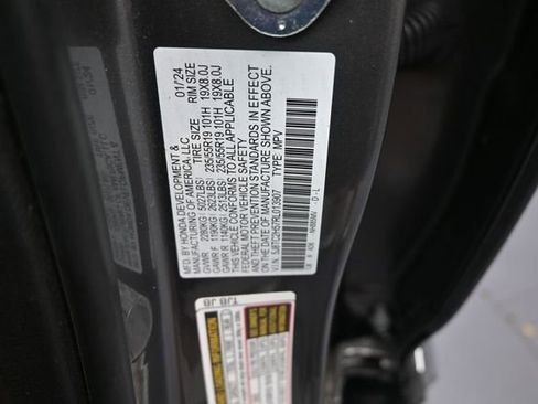 Used 2024 Acura RDX SH-AWD w/ Technology Package image 19