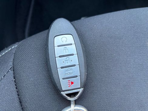 Used 2025 Nissan Sentra SV FWD image 24