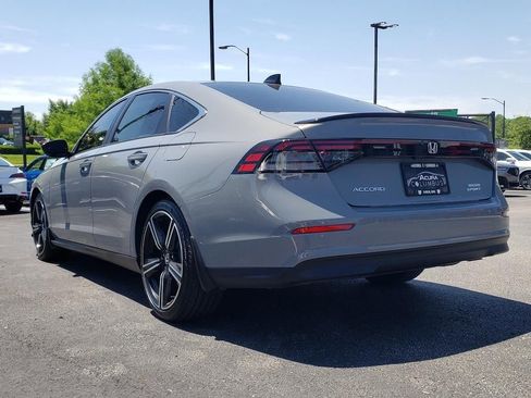 Used 2025 Honda Accord Sport image 5