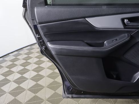 Used 2023 Acura MDX SH-AWD w/ Technology Package image 27