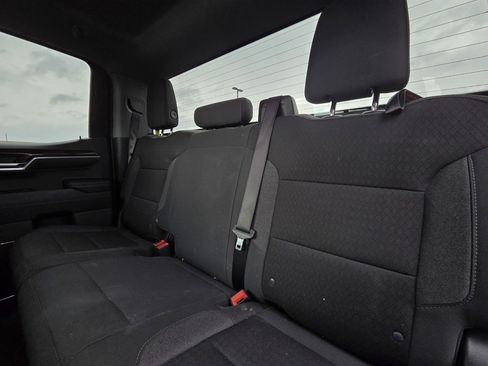 Used 2024 GMC Sierra 1500 SLE image 25