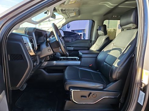 Used 2024 Ford F250 Lariat image 10