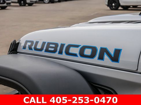 Used 2023 Jeep Wrangler Unlimited Rubicon 4xe w/ Cold Weather Group AWD/4WD image 15