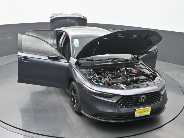 Used 2025 Honda Accord SE image 41