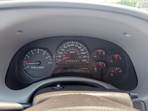 Used 2008 Chevrolet TrailBlazer LT w/ Sun And Sound Package AWD/4WD image 17
