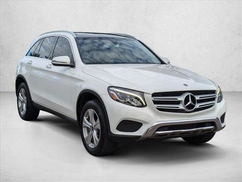 Certified 2018 Mercedes-Benz GLC 300 image 3