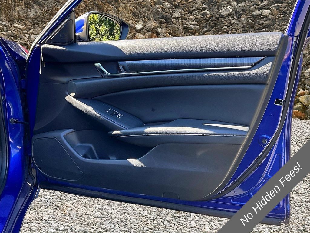 Used 2018 Honda Accord Sport image 19