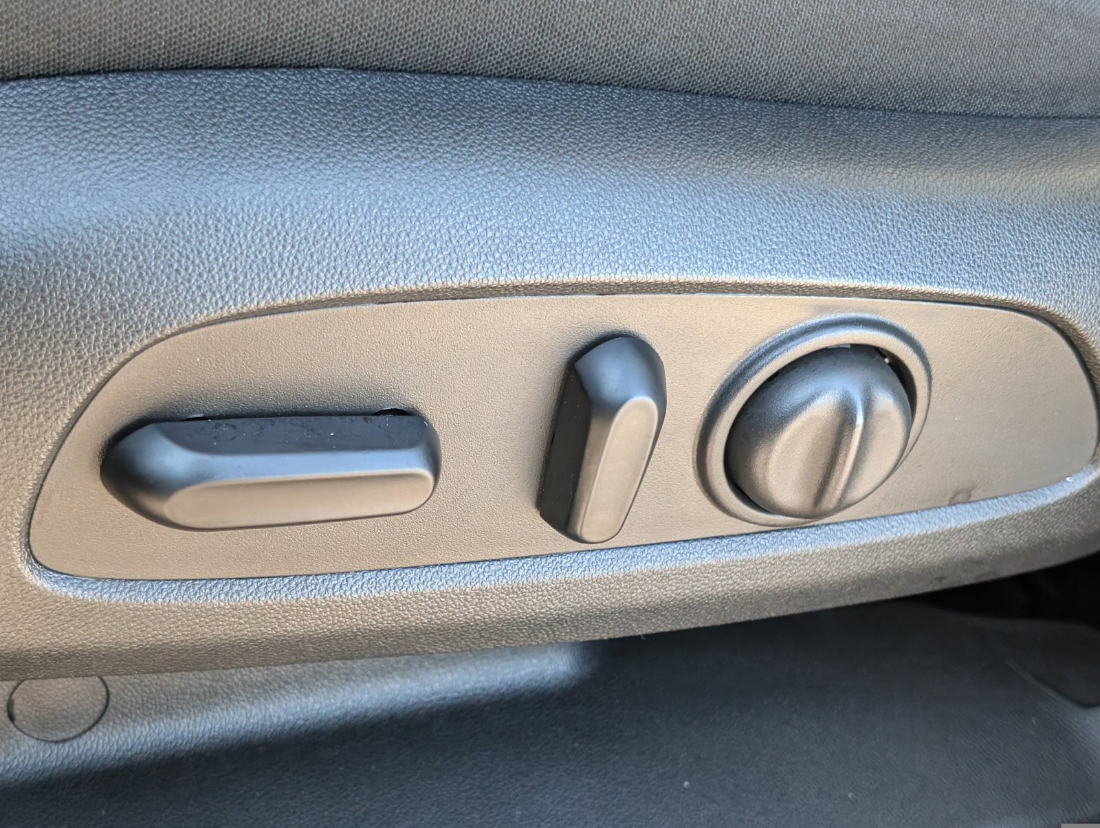 Used 2023 Chevrolet Equinox LT FWD image 21