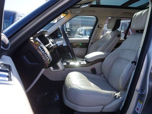 Used 2019 Land Rover Range Rover HSE AWD/4WD image 19