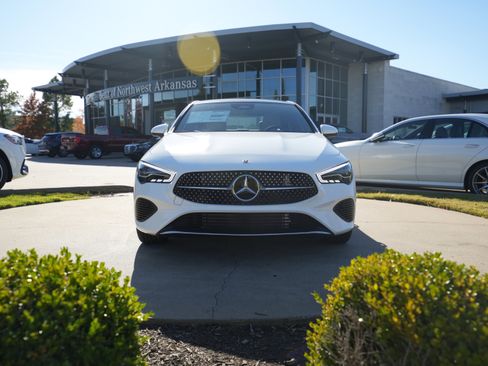 New 2026 Mercedes-Benz CLA 250 4MATIC image 2