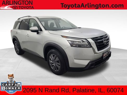 Used 2025 Nissan Pathfinder SV image 1